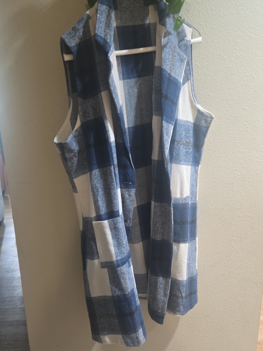 Sleeveless Blue Plaid Open-Front Vest Jacket